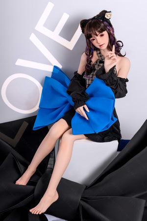 Pisum sex pop (Bezlya Doll 150 cm B-cup 2.1 siliconen)