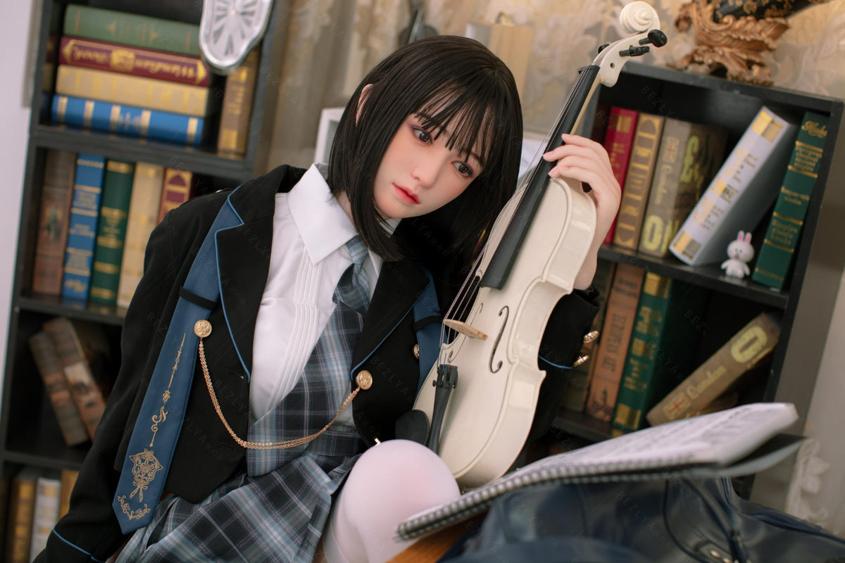 Platycodone poupée sexuelle (Bezlya Doll 160 cm bonnet C 2.1 Silicone)