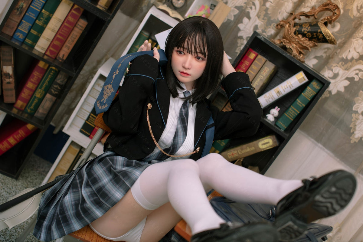 Platycodone poupée sexuelle (Bezlya Doll 160 cm bonnet C 2.1 Silicone)