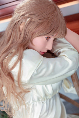 Iris Seksoppop (Bezlya Doll 160 cm C-CUP 2.1 Siliconen)