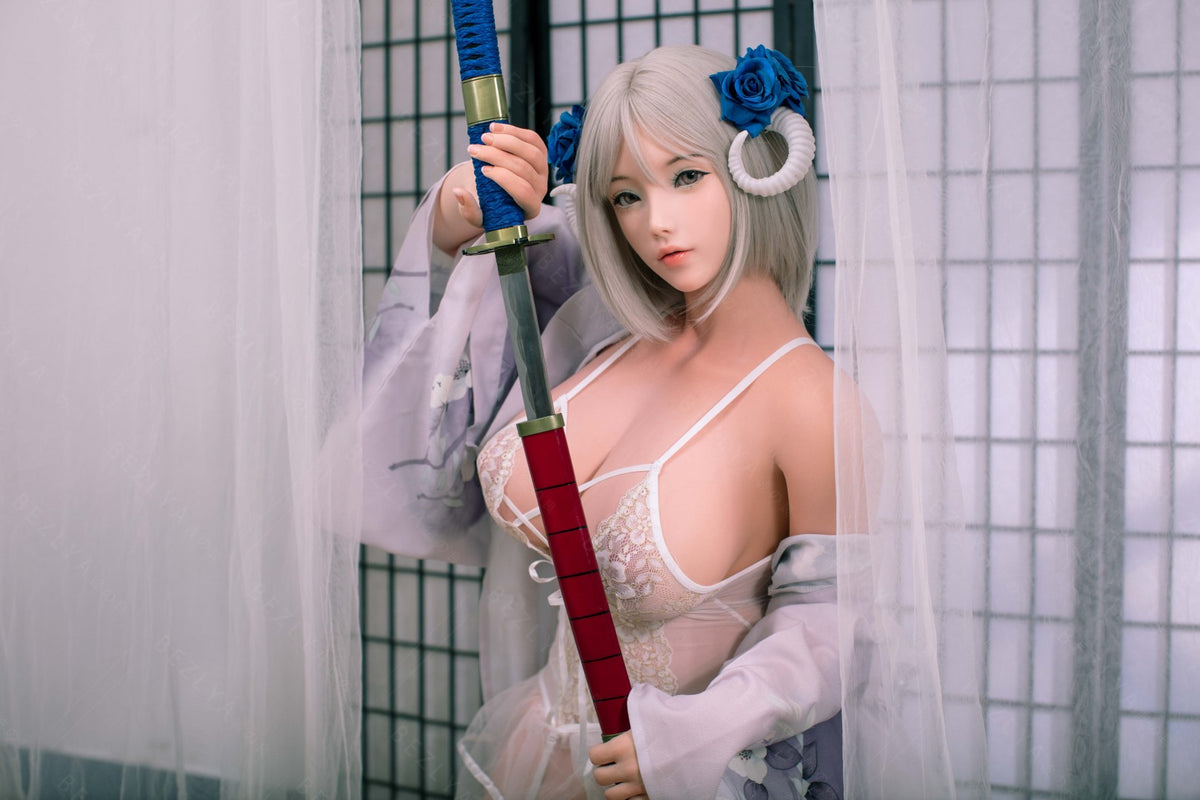 Cyrtenthera sexpuppe (Bezlya Doll 160cm G-cup 2.1 Silikon)