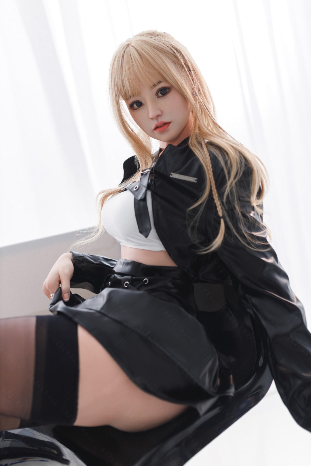 Hortensia sekspop (Bezlya Doll 156 cm B-cup 2.1 siliconen)