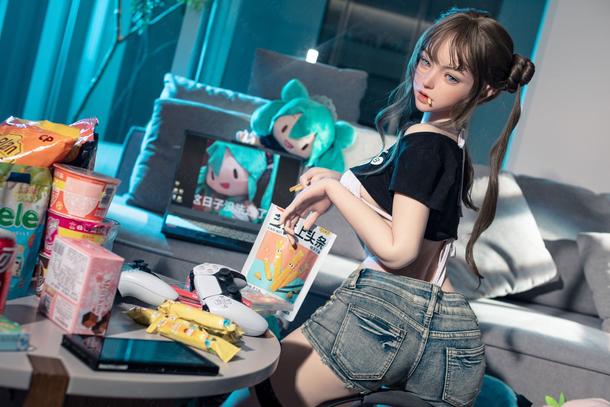 Campanula-sekspop (Bezlya Doll 155 cm E-cup 2.2CF siliconen)