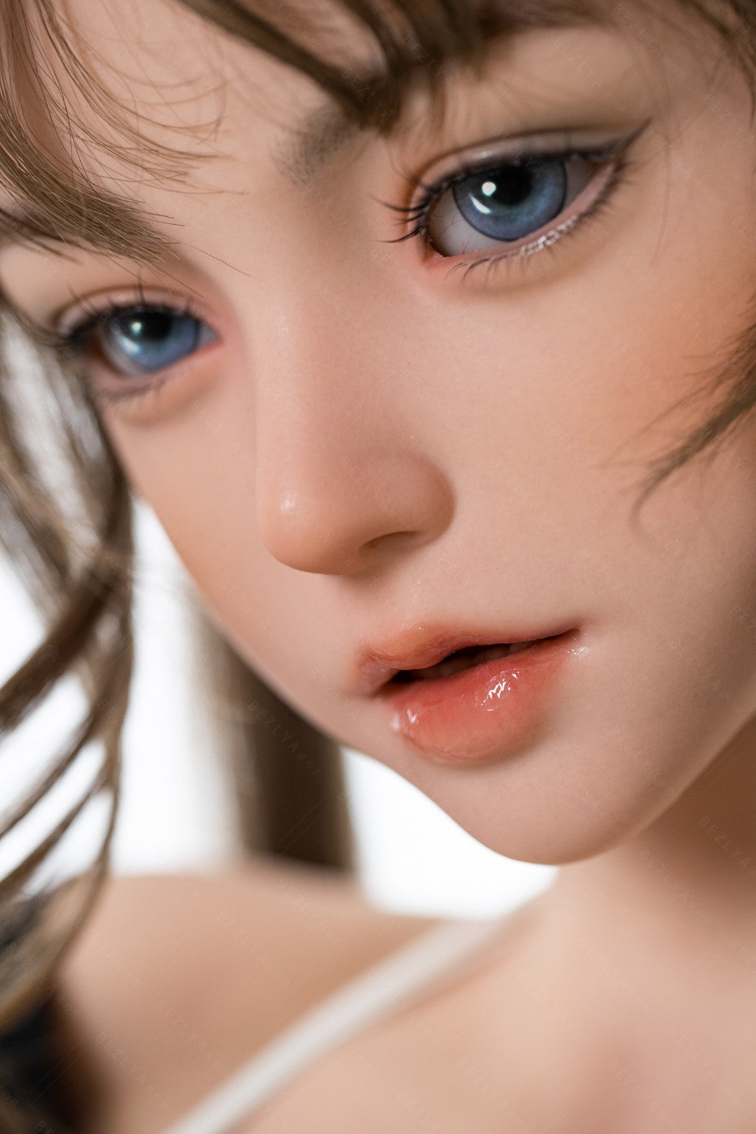 Campanula-sekspop (Bezlya Doll 155 cm E-cup 2.2CF siliconen)