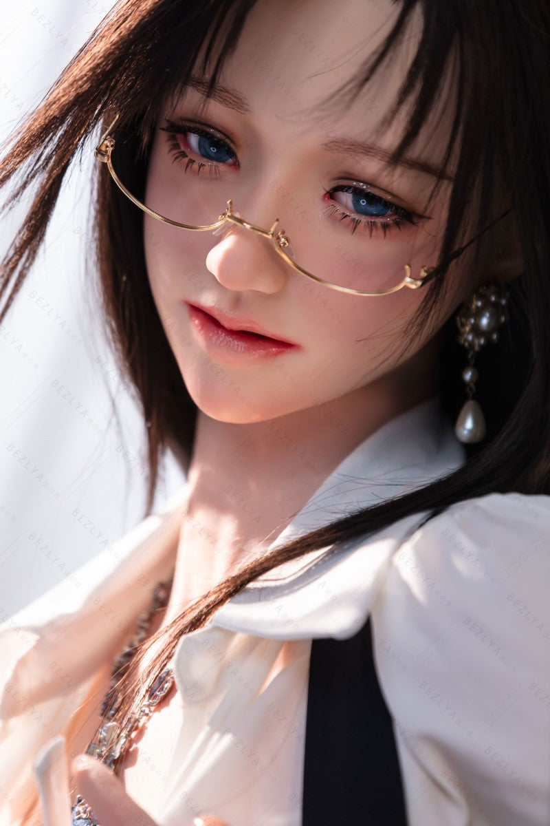 Durex Scarlett poupée sexuelle (Bezlya Doll 168 cm F bonnet 2.2U Silicone)