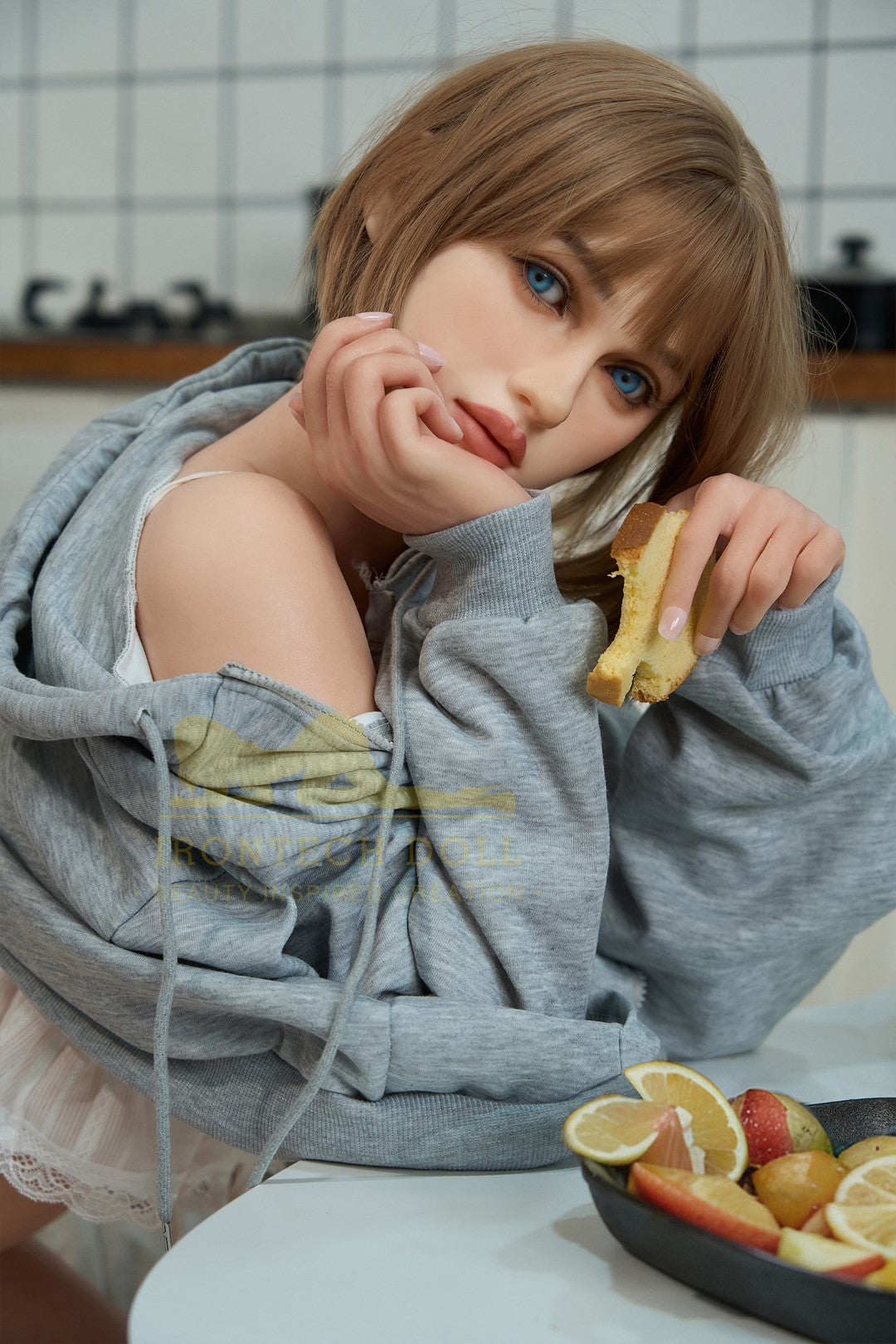 Tina sekspop (Irontech Doll 166 cm C-cup S45 siliconen)