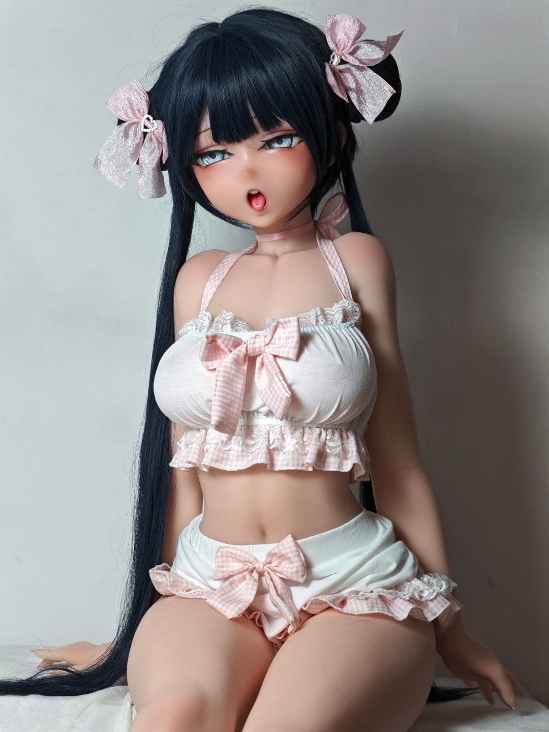 IWata Mitsuki Sex Doll (Elsa Babe 148cm ahr008 siliconen)