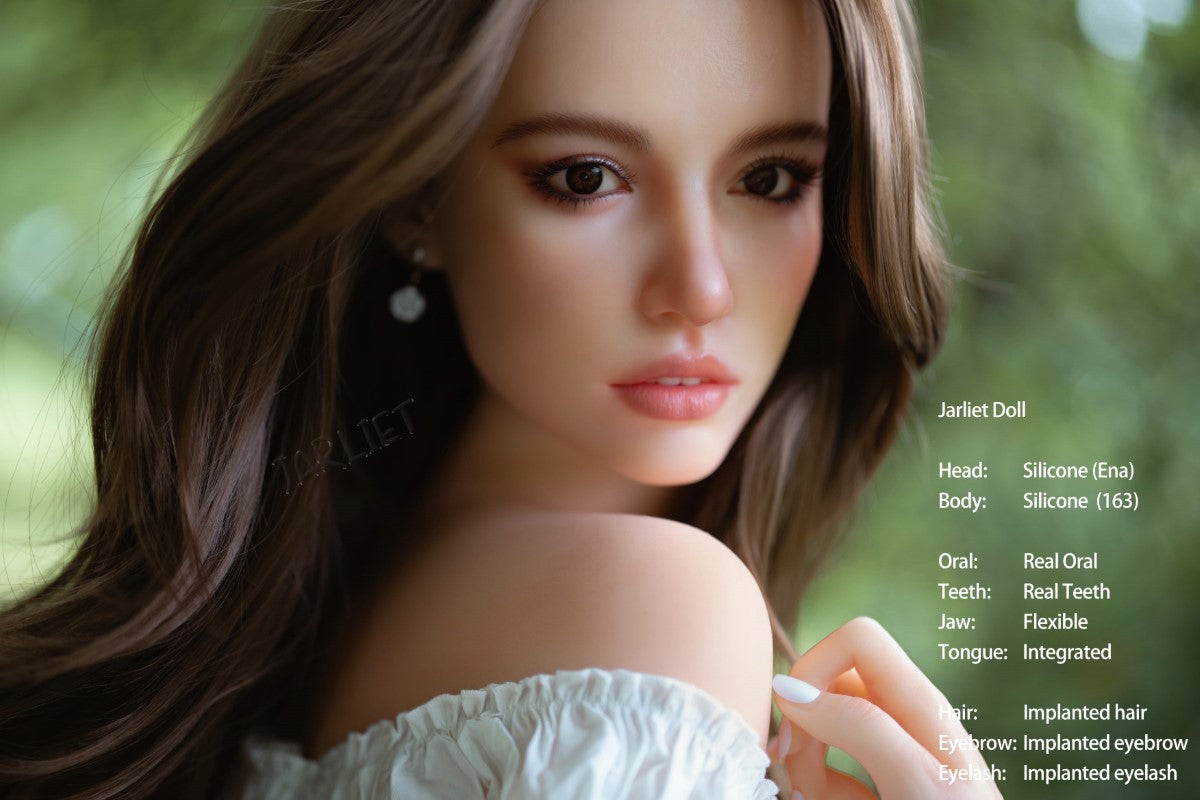 Ena poupée sexuelle (Jarliet 163 cm (coupe D en silicone)