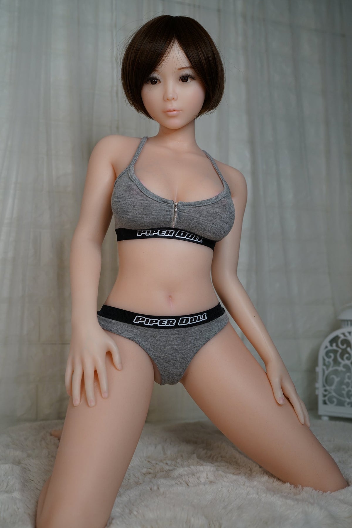 Akira poupée sexuelle (Piper Doll 100 cm de bonnet G en silicone) EXPRESS