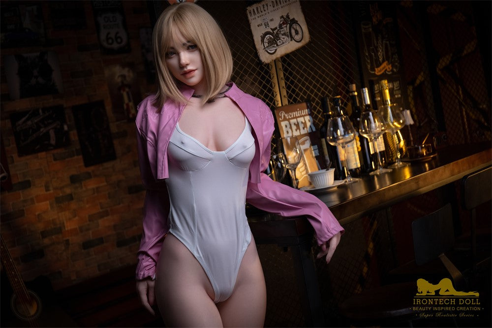 Layla Sex doll (Irontech Doll 169cm c-cup S39 silicone) EXPRESS