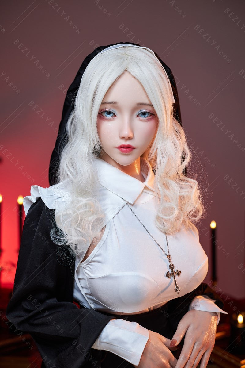 Cyrtenthère poupée sexuelle (Bezlya Doll 155 cm E-cup 2.2CF Silicone)