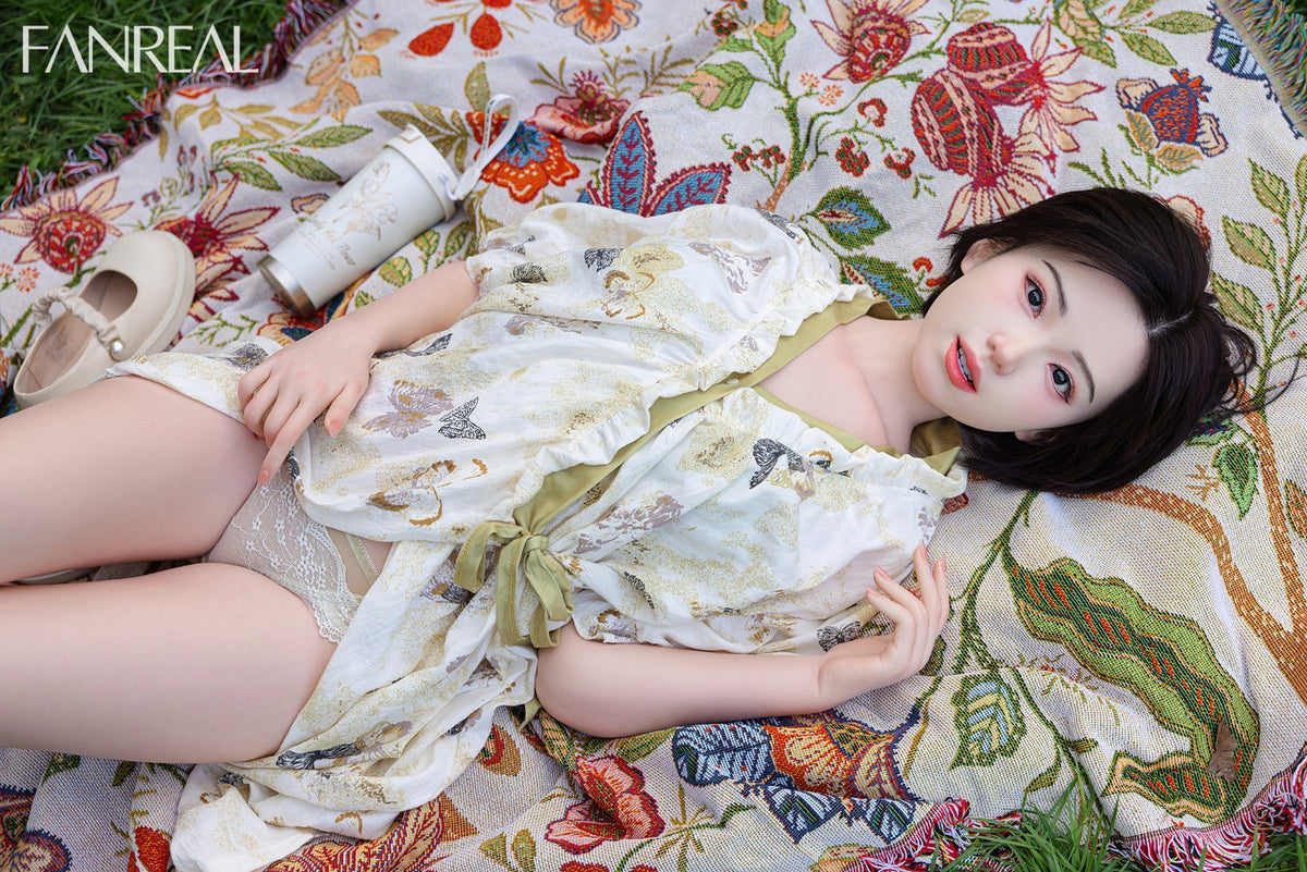 Molly sekspop (FanReal Doll 153 cm B-cup siliconen)