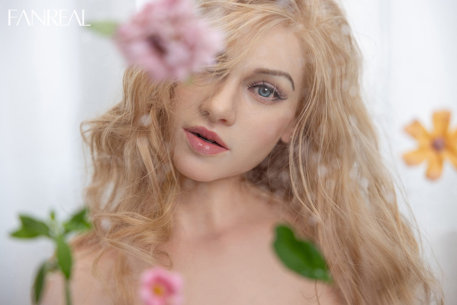 Vanessa Sex doll (FanReal Doll 168cm F-cup silicone)