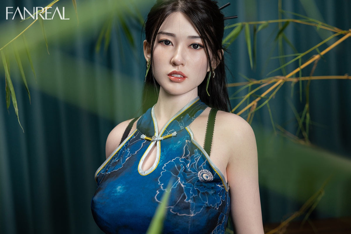 Faye poupée sexuelle (FanReal Doll 170 cm G-cup Silicone)