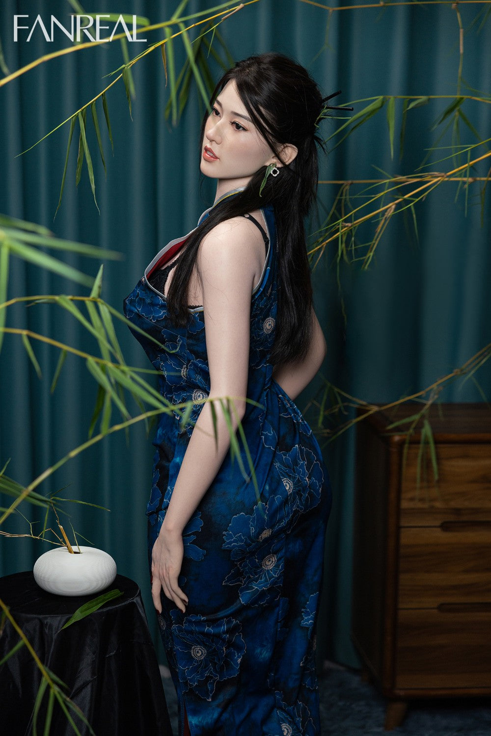 Faye poupée sexuelle (FanReal Doll 170 cm G-cup Silicone)