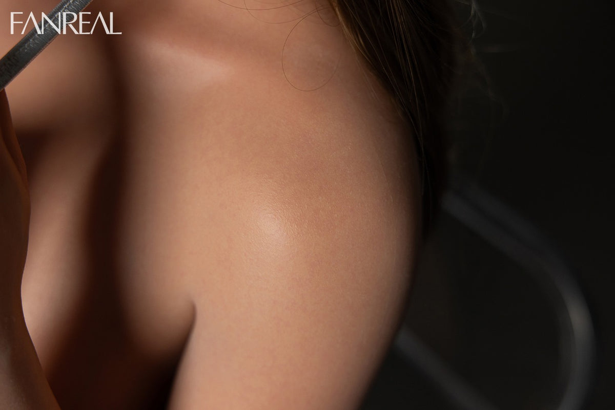 Della Torso sexpuppe (FanReal Doll 95cm G-cup Silikon)