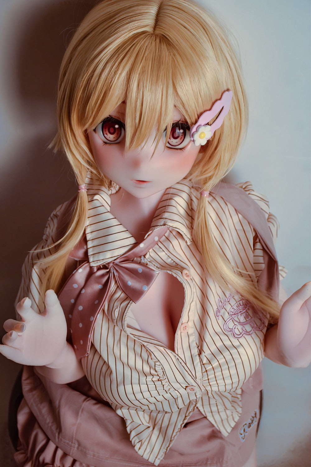 Yokotani Yukiko sekspop (Elsa Babe 140 cm D-cup RAD007 siliconen)