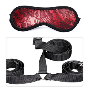 Kit BDSM - menottes, tenue en dentelle et masque oculaire (réglé avec 7 parties)