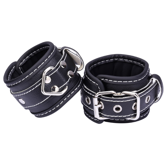 BDSM Kit - Handboei, zweep, riem, gagball, oogmasker (ingesteld met 9 delen)