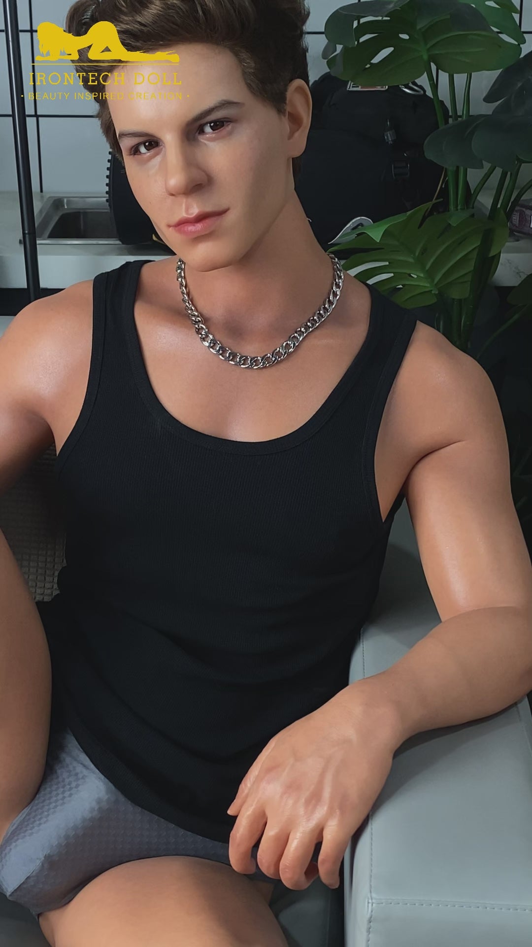 Drake Von Star Du Porno poupée sexuelle (Irontech Doll 175 cm en silicone)