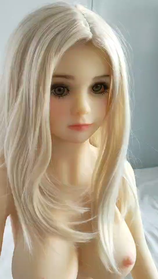 Mirana - Une poupée miniature blonde (DX Value Bonnet D TPE 125 cm) EXPRESS
