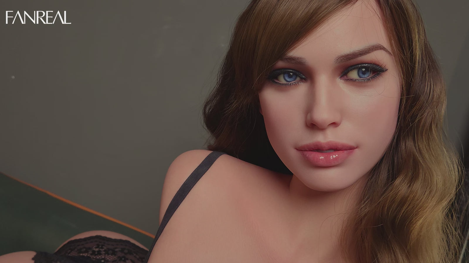 Della Torso sekspop (FanReal Doll F-cup van 111 cm RST siliconen)