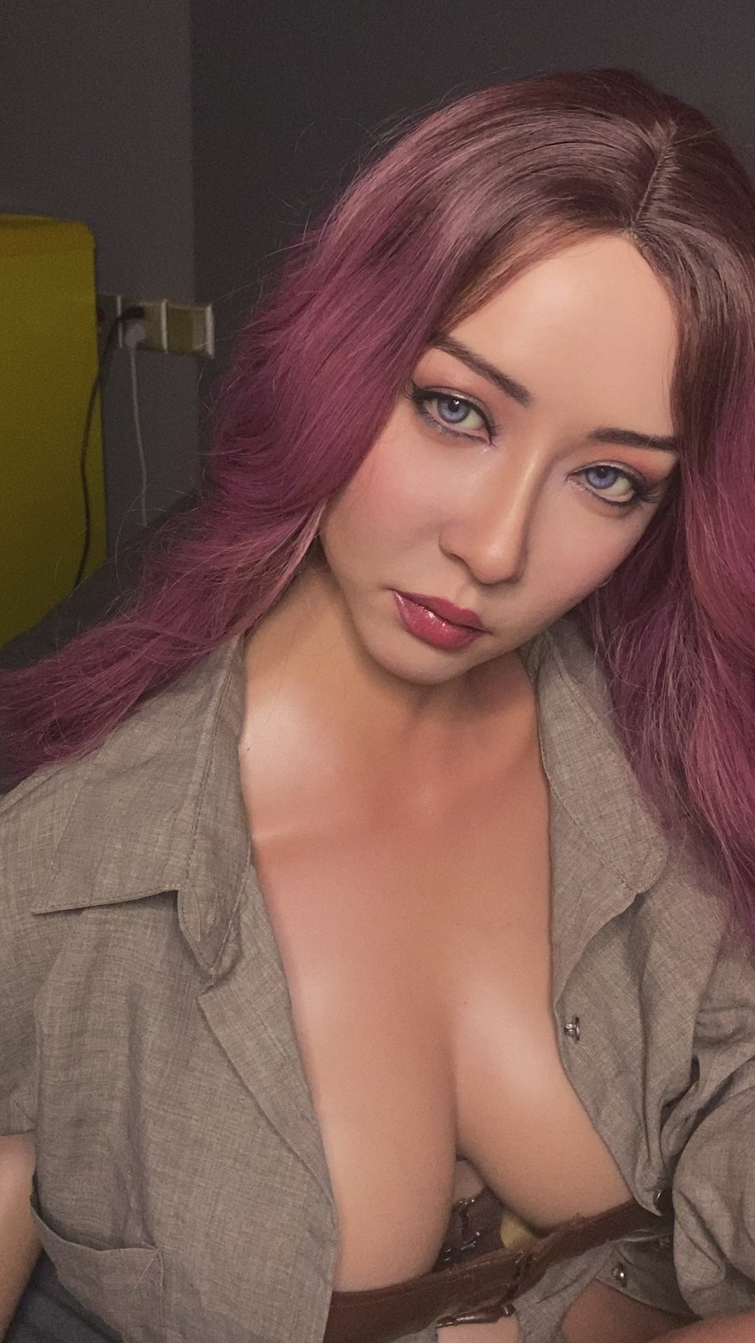 Veille poupée sexuelle (FanReal Doll 165 cm bonnet D en silicone)