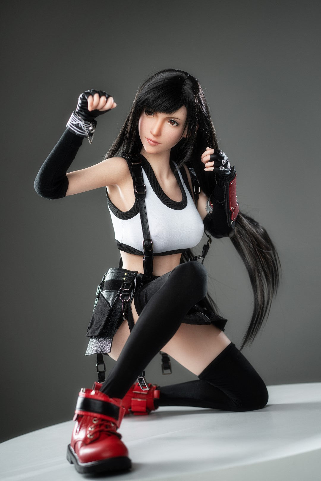 Tifa Mini poupée sexuelle (Game Lady 100 cm E-Cup N°03 Silicone)