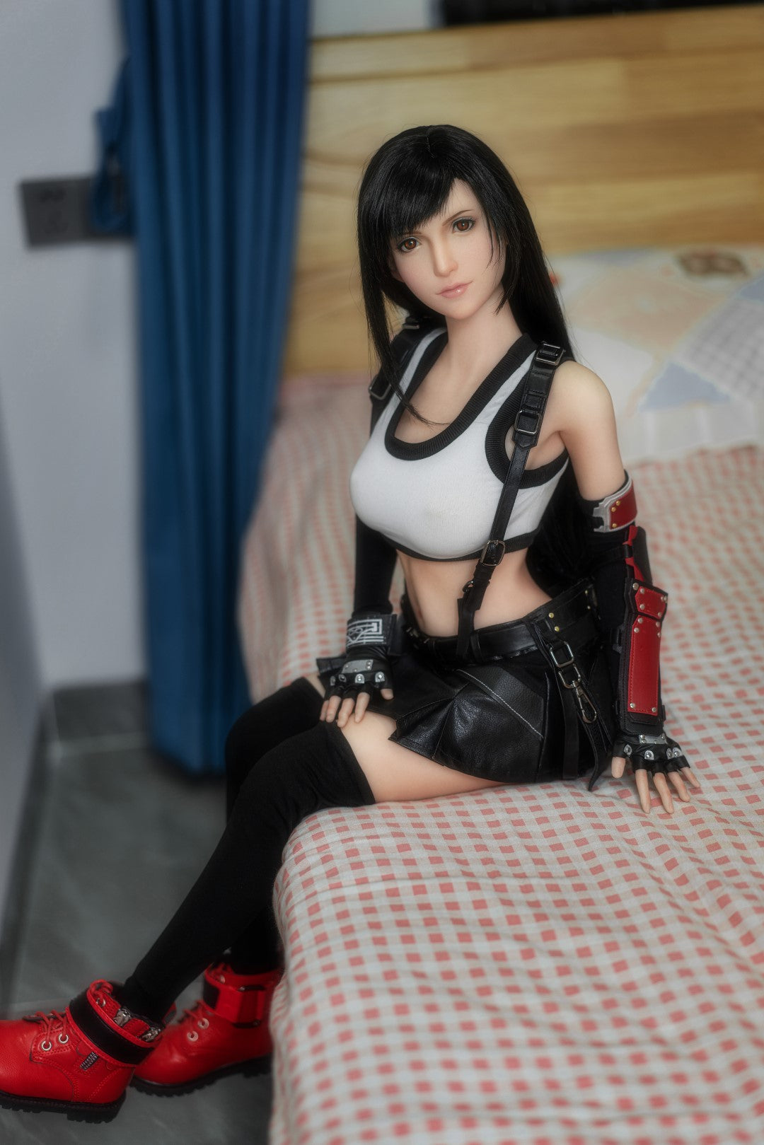 Tifa Mini poupée sexuelle (Game Lady 100 cm E-Cup N°03 Silicone)